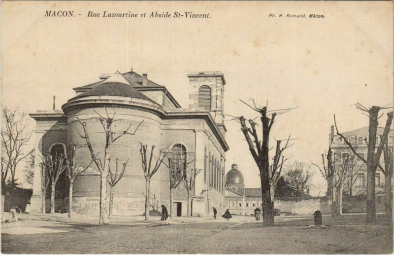 Carte postale ancienne Macon Rue Lamartine et Abside Saint-Vincent