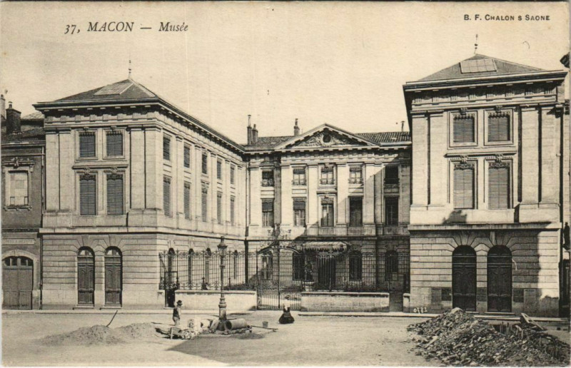 Carte postale ancienne Macon Musee