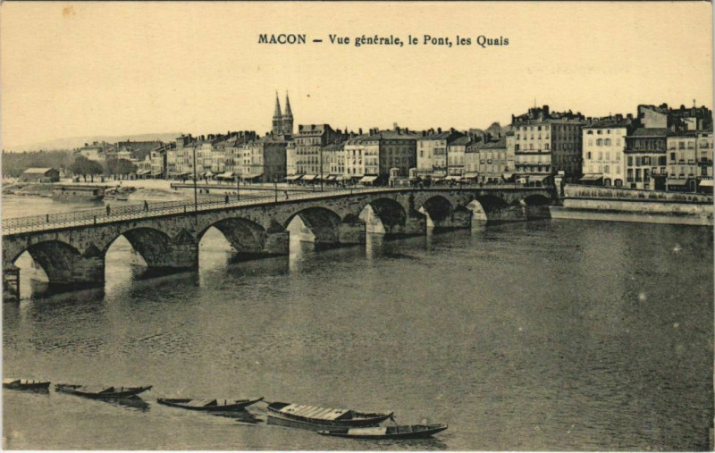 Carte postale ancienne Macon Vue Generale - Le Pont - Les Quais