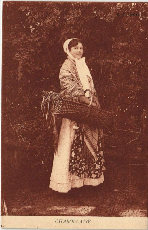 Carte postale ancienne Charollaise - Femme - Type