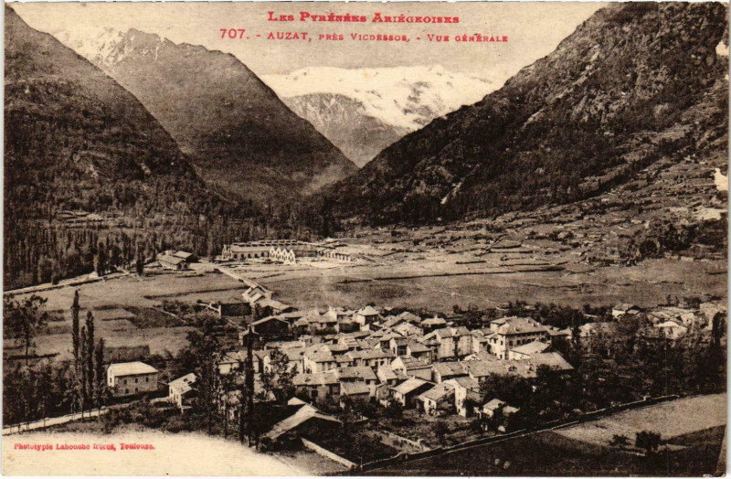 Carte postale ancienne Auzat Veu générale Ariege à Auzat