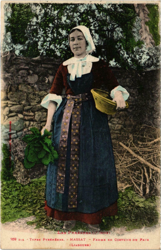 Carte postale ancienne Typs Pyrénéens Massat Ariege à Massat