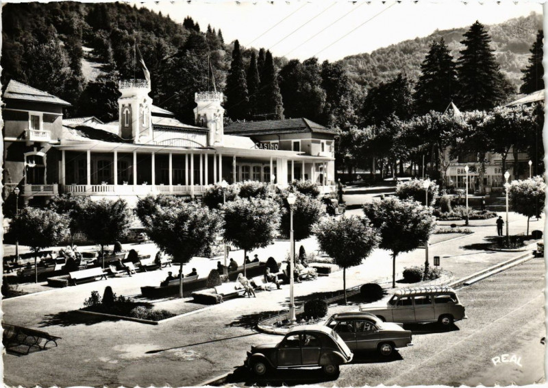 Carte postale ancienne Pyrénées-Ariegeoises - Ax-les-Thermes - Le Casino municipal à Ax-les-Thermes