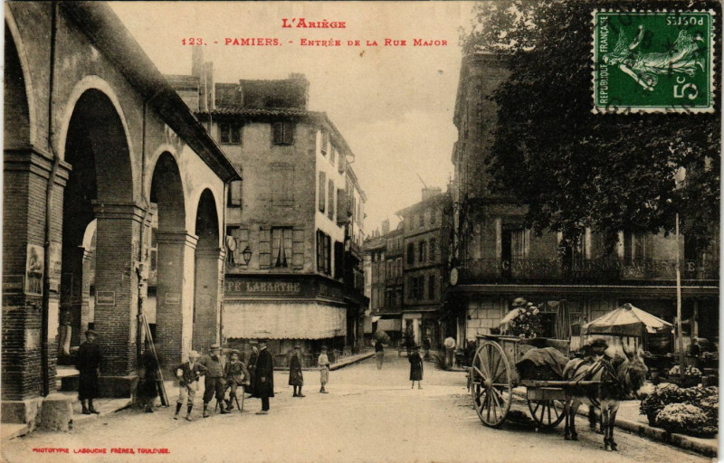 Carte postale ancienne L'Ariege - Pamiers - Entrée de la Rue Major à Pamiers