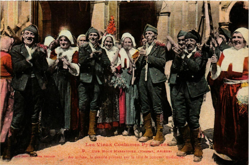 Carte postale ancienne Les Vieux Costumes Pysemens - Une Noce Massatoise (Massat Ariege) à Cos