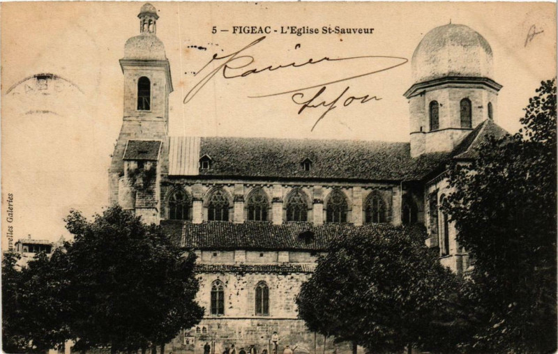 Carte postale ancienne Figeac L'Eglise Saint-Sauveur à Figeac