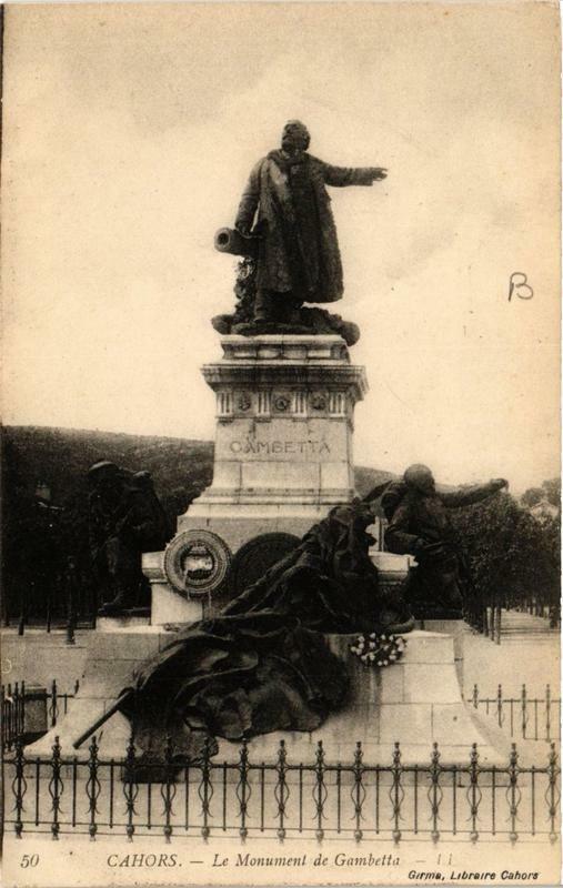 Carte postale ancienne Cahors Le Monument de Gambetta à Cahors