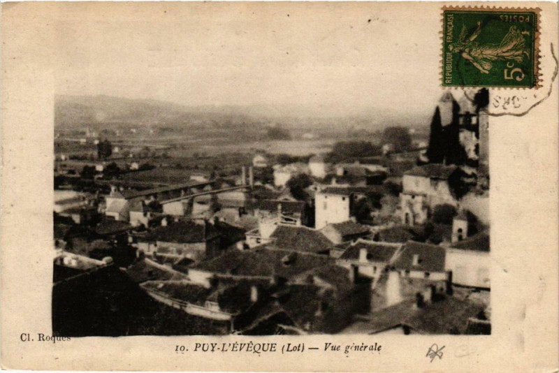Carte postale ancienne Puy-L'Eveque Vue générale à Puy-l'Évêque