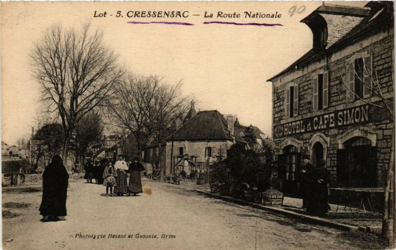 Carte postale ancienne Cressensac La Route Nationale