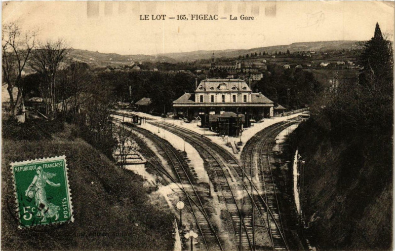 Carte postale ancienne Figeac La Gare à Figeac