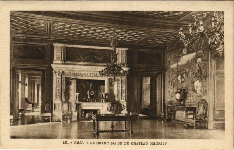 Carte postale ancienne Pau Chateau Henri Iv ,le grand Salon France à Pau