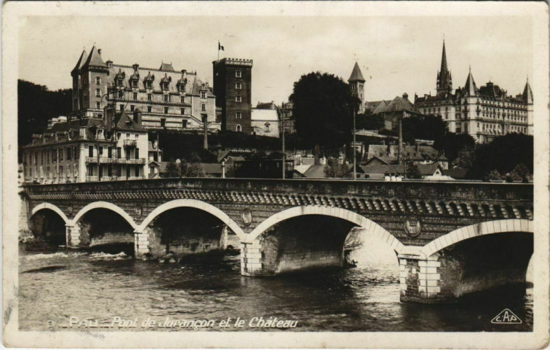 Carte postale ancienne Pau Pont de Jurancon et le Chateau France à Pau