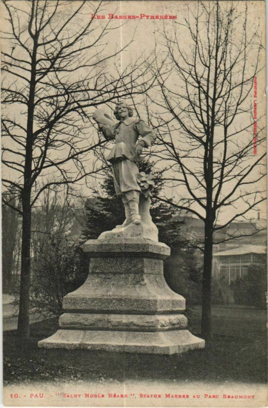 Carte postale ancienne Pau Statue Marbre au Parc Beaumont France à Pau