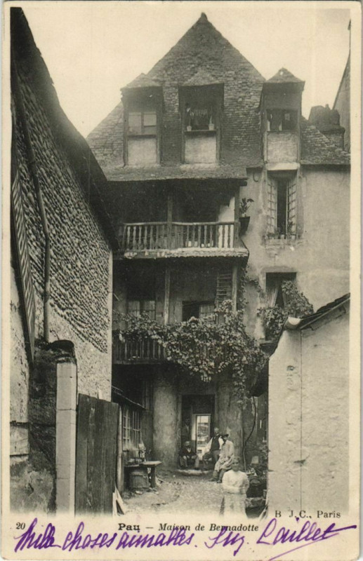Carte postale ancienne Pau Maison de Bernadotte France à Pau
