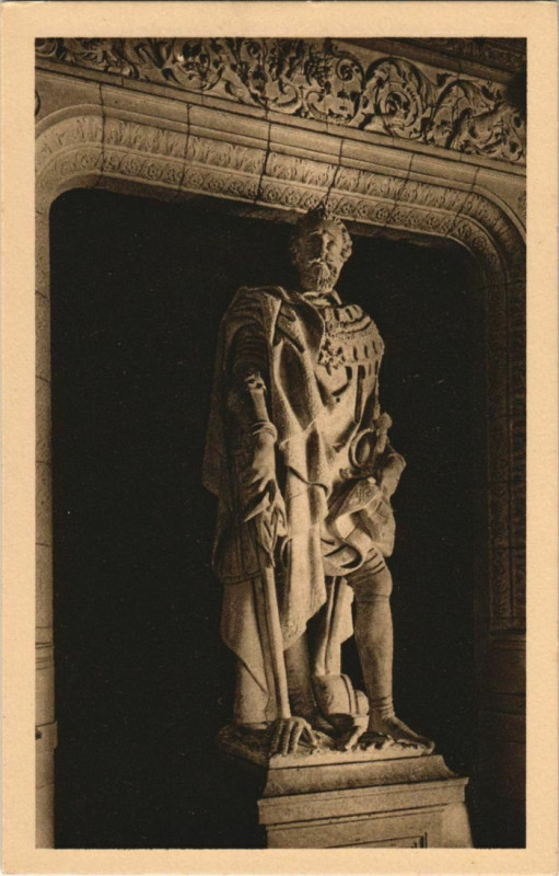 Carte postale ancienne Pau Le Chateau ,Statue de Henri Iv France à Pau