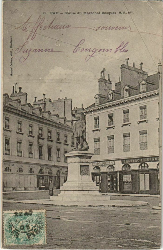 Carte postale ancienne Pau Statue du Marechal Bosquet France à Pau