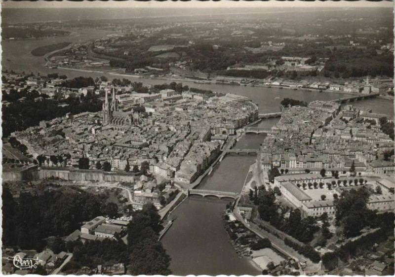 Carte postale ancienne Bayonne vue aerienne France à Bayonne