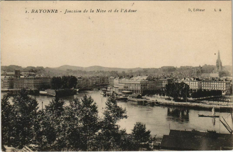 Carte postale ancienne Bayonne Jonction de la Nive et de l'Adour France à Bayonne