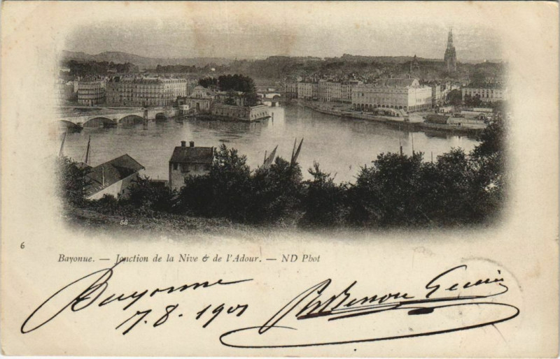 Carte postale ancienne Bayonne Jonction de la Nive et de l'Adour France à Bayonne