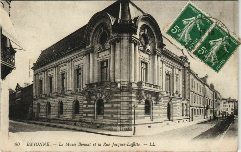 Carte postale ancienne Bayonne Musee Bonnat et Rue Jacques Laffitte France à Bayonne