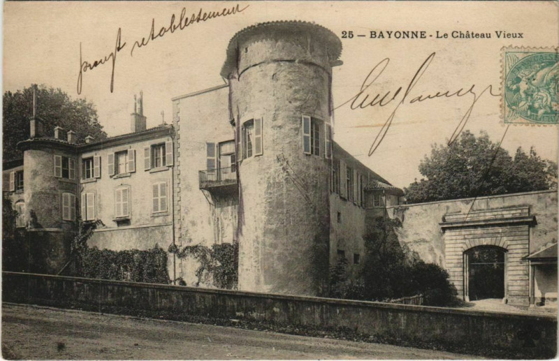 Carte postale ancienne Bayonne Chateau Vieux France à Bayonne
