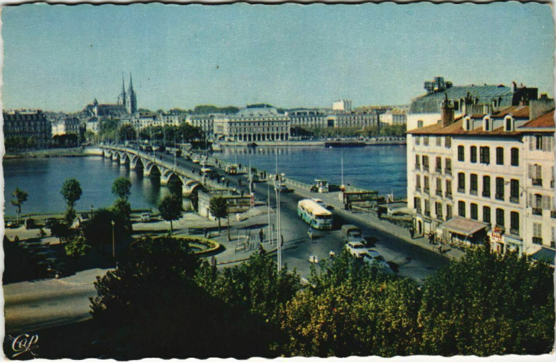 Carte postale ancienne Bayonne Pont Saint-Esprit et l'Adour France à Bayonne