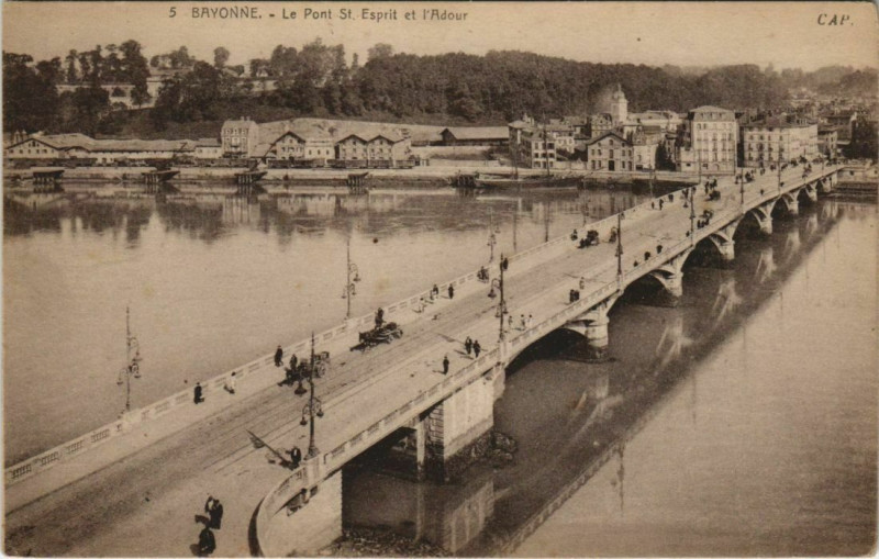 Carte postale ancienne Bayonne Pont Saint-Esprit et l'Adour France à Bayonne