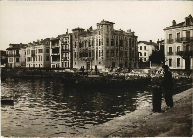 Carte postale ancienne St Jean de Luz La Maison de l'Infante France