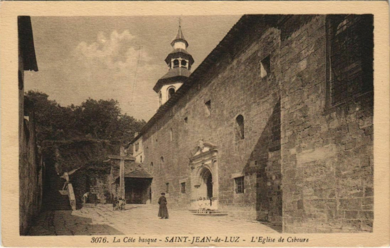 Carte postale ancienne St Jean de Luz Eglise de Ciboure et les Quais France à Ciboure