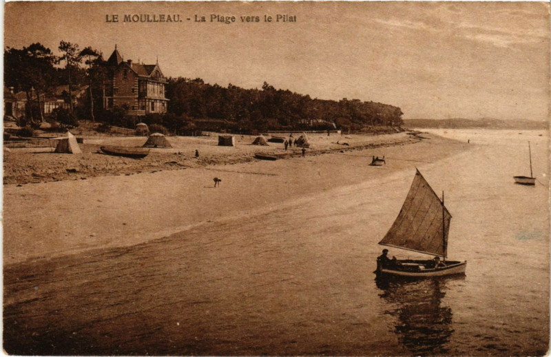 Carte postale ancienne Le Moulleau - La Plage vers le Pilat