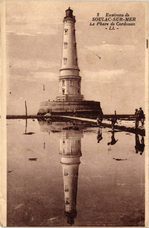 Carte postale ancienne Env. de Soulac-sur-Mer - Le Phare de Cordouan à Soulac-sur-Mer