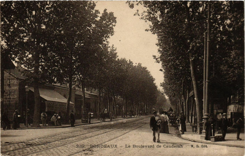 Carte postale ancienne Bordeaux - Le Boulevard de Cauderan à Bordeaux