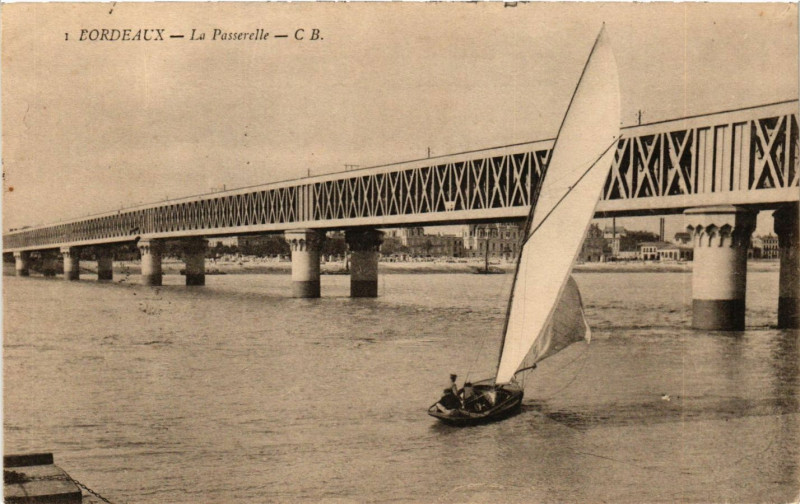 Carte postale ancienne Bordeaux - La Passerelle à Bordeaux
