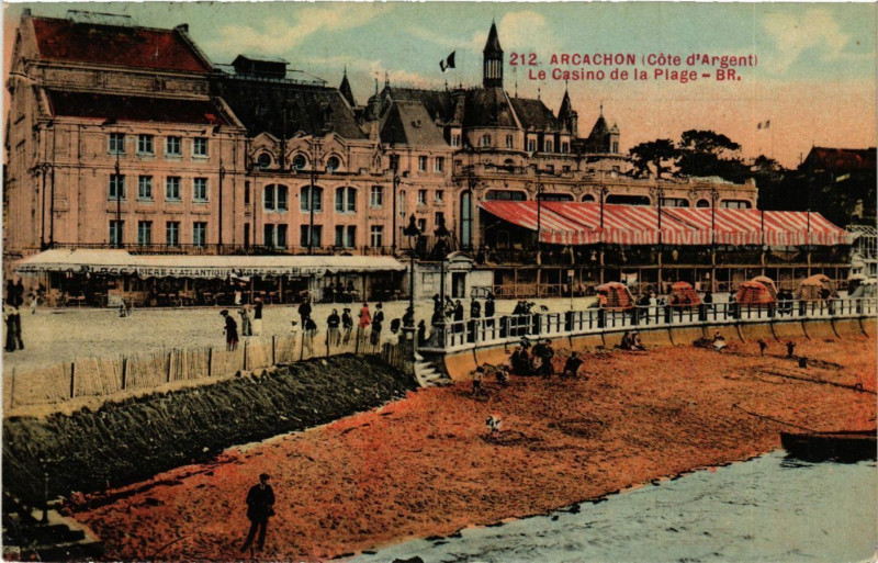 Carte postale ancienne Arcachon - Le Casino de la Plage à Arcachon