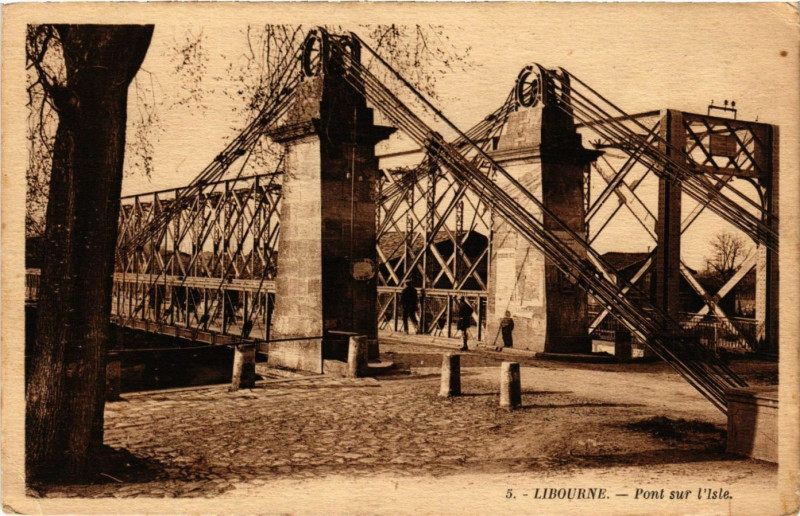 Carte postale ancienne Libourne - Pont sur l'Isle à Libourne