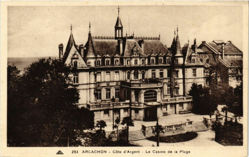 Carte postale ancienne Arcachon - Cote d'Argent - Le Casino de la Plage à Arcachon