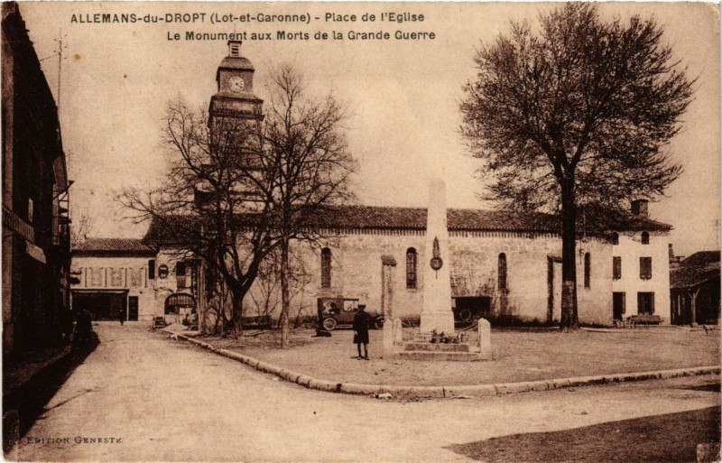 Carte postale ancienne Allemans-du-Drot - Place de l'Eglise - Le Mon