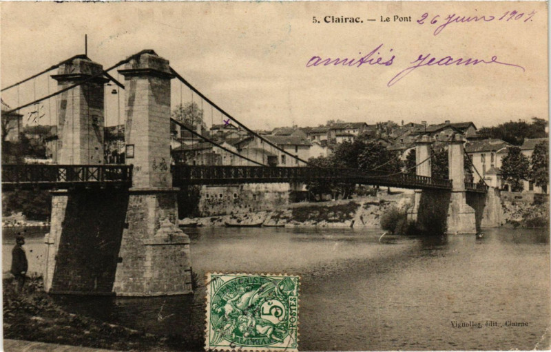 Carte postale ancienne Clairat - Le Pont