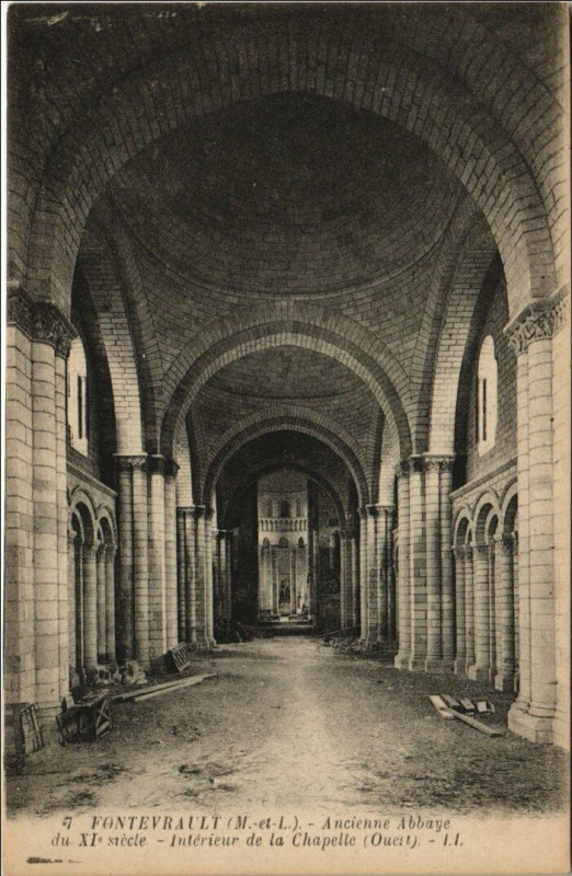 Carte postale ancienne Fontevrault Ancienne Abbaye du Xi siecle