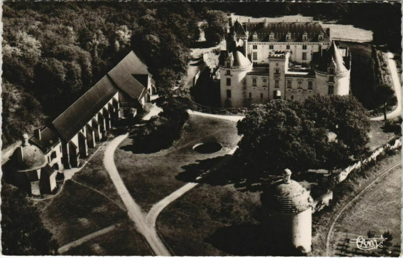 Carte postale ancienne Breze Vue aerienne