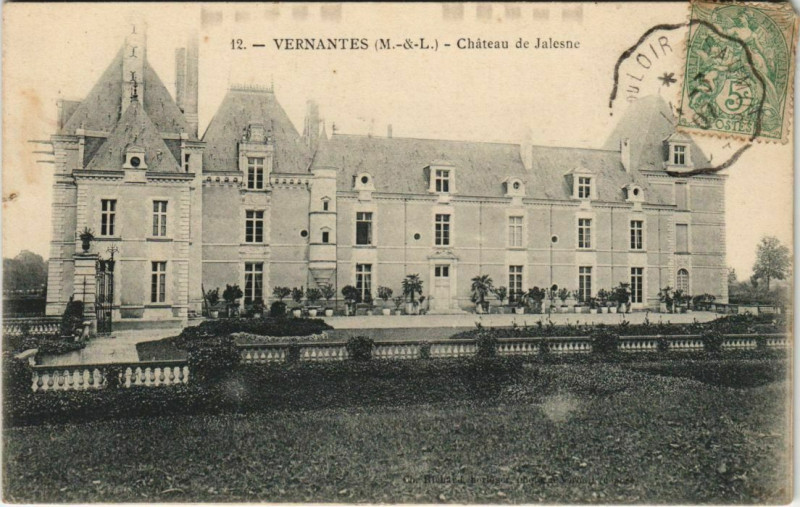 Carte postale ancienne Vernantes Chateau de Jalesne à Vernantes