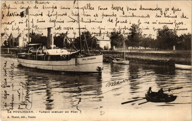 Carte postale ancienne Le Pouliguen - Vapeur sortant du Port au Pouliguen
