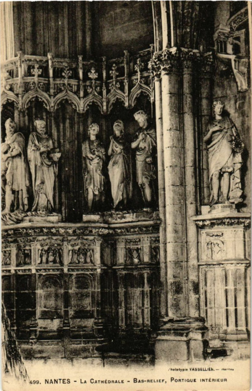 Carte postale ancienne Nantes - La Cathédrale - Bas-Relief Portigue Intérieur à Nantes