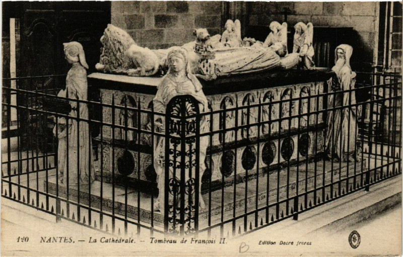 Carte postale ancienne Nantes - La Cathédrale - Tombeau de Francois Ii à Nantes