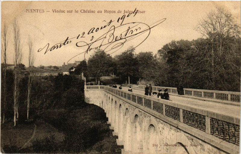 Carte postale ancienne Nantes - Viaduc sur la Chezine du Repos e Jules Cesar à Nantes