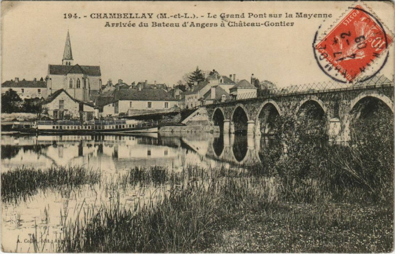 Carte postale ancienne Chambellay Le Grand Pont sus la Mayenne à Chambellay