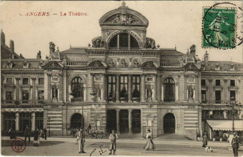 Carte postale ancienne Angers Le Theatre à Angers