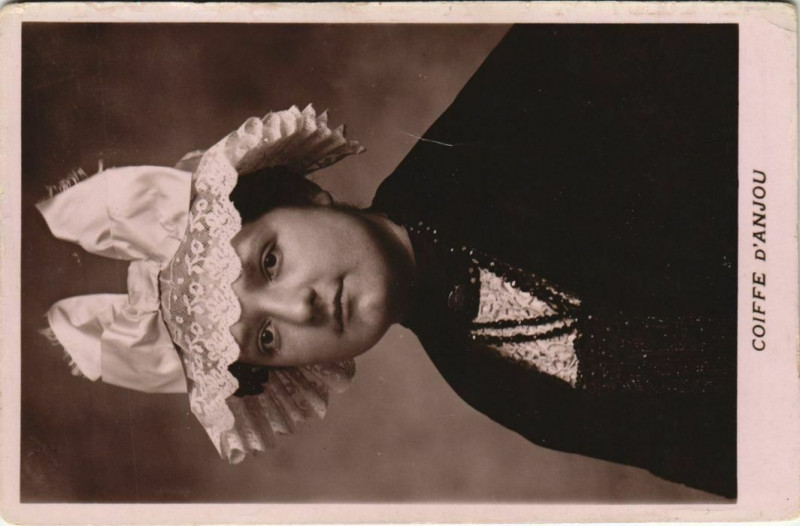 Carte postale ancienne Coiffe D'Anjou