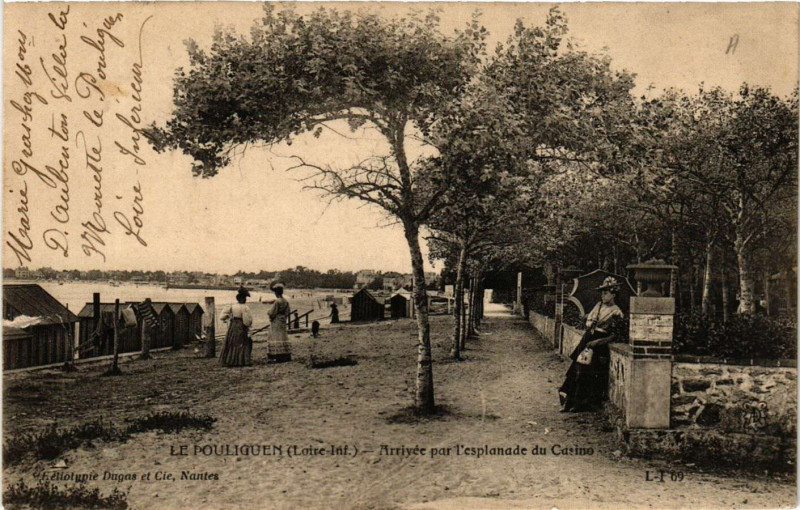 Carte postale ancienne Le Pouliguen - Arrivée par l'esplanade du Casino au Pouliguen
