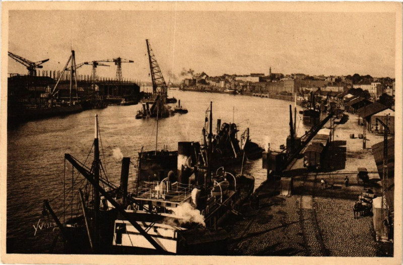 Carte postale ancienne Nantes - Le Port - Les Quais à Nantes